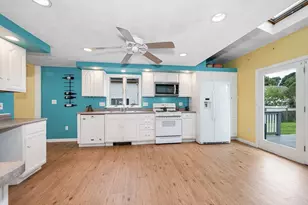 74 Glenwood St, Lynn, MA 01902 - Photo 16