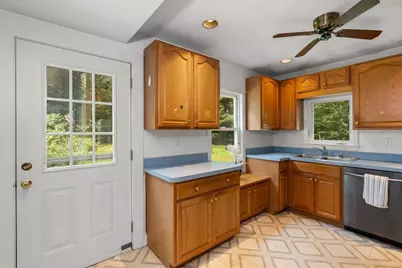287 Haverhill St, North Reading, MA 01864 - Photo 6