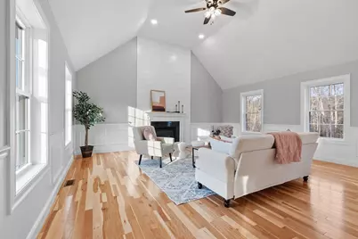 523 Alpine Rd #Bradley, Fitchburg, MA 01420 - Photo 2