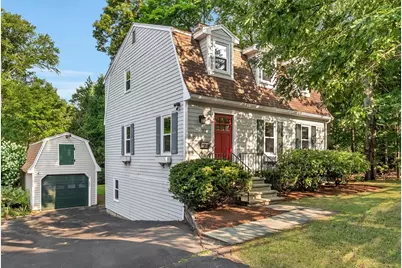 81 Seaver St, Wellesley, MA 02481 - Photo 2
