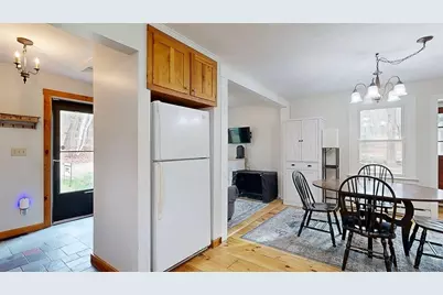 8 Juniper St, West Brookfield, MA 01585 - Photo 4