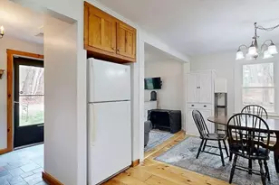 8 Juniper St, West Brookfield, MA 01585 - Photo 4