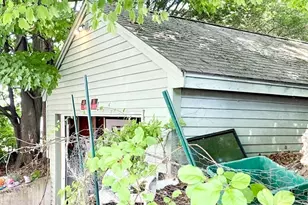 2 Abbott St, Haverhill, MA 01835 - Photo 6