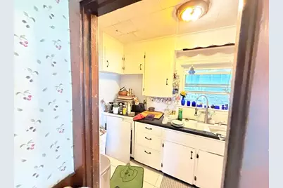 2 Abbott St, Haverhill, MA 01835 - Photo 28