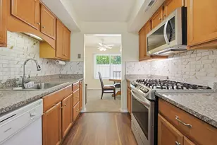 31 Greenbrook Dr, Stoughton, MA 02072 - Photo 6