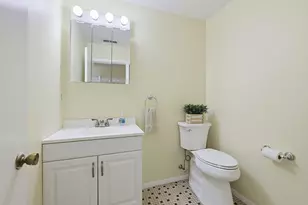 31 Greenbrook Dr, Stoughton, MA 02072 - Photo 12