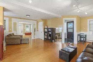 22 Ransom Rd, Framingham, MA 01702 - Photo 8