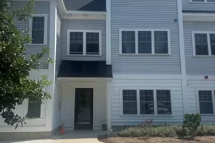 23 Prentice St, Grafton, MA 01536 - Photo 2