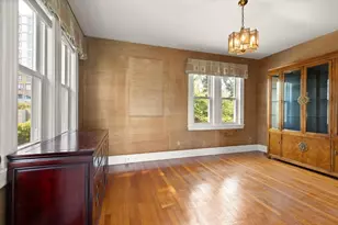 135 Brookings St, Medford, MA 02155 - Photo 6
