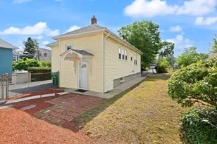 135 Brookings St, Medford, MA 02155 - Photo 2
