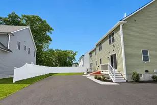 813 Main St, Tewksbury, MA 01876 - Photo 16