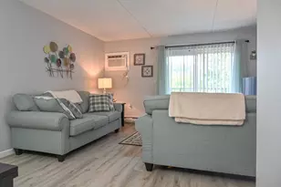 24 Maple Crest Cir, Holyoke, MA 01040 - Photo 8