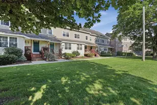 6 Mayberry Dr, Westborough, MA 01581 - Photo 2