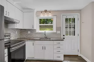566 Main St, Stoneham, MA 02180 - Photo 10