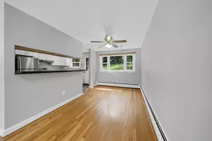 566 Main St, Stoneham, MA 02180 - Photo 6