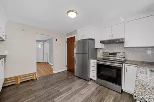 566 Main St, Stoneham, MA 02180 - Photo 8