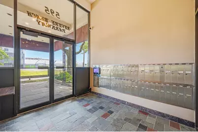 595 Revere Beach Pkwy #40, Revere, MA 02151 - Photo 4