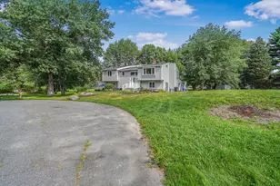 37 Slade St, Swansea, MA 02777 - Photo 4