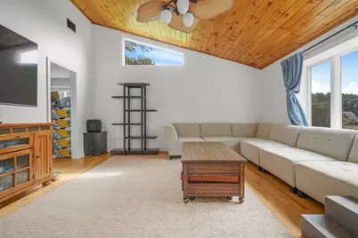 37 Slade St, Swansea, MA 02777 - Photo 12