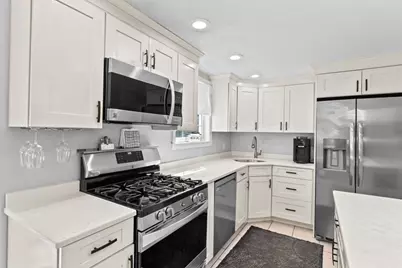 129 Chief Justice Cushing Hwy, Hingham, MA 02043 - Photo 6
