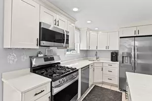 129 Chief Justice Cushing Hwy, Hingham, MA 02043 - Photo 6
