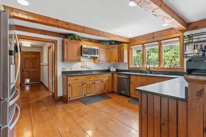 11 Francis Ave, Lunenburg, MA 01462 - Photo 12