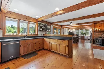 11 Francis Ave, Lunenburg, MA 01462 - Photo 14