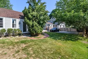 29 Cottage St, Wellesley, MA 02482 - Photo 30