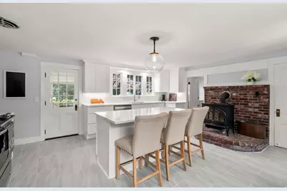 320 Western Avenue, Sherborn, MA 01770 - Photo 4