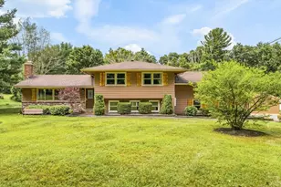 133 West St, Uxbridge, MA 01569 - Photo 1