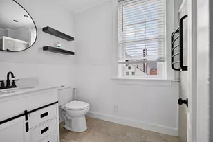 7 S Green St, Haverhill, MA 01835 - Photo 32