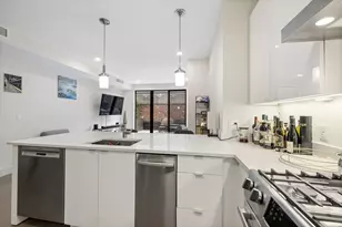 121 Portland St, Boston, MA 02114 - Photo 14