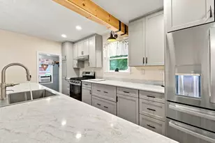 10 Sumner Ave, Middleborough, MA 02346 - Photo 8