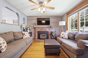 6 Locke Rd, Billerica, MA 01821 - Photo 8