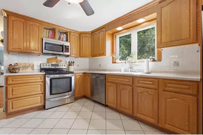 6 Locke Road, Billerica, MA 01821 - Photo 4