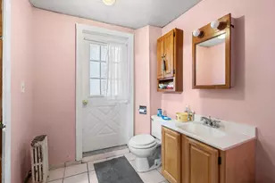 192 Lexington St, Boston, MA 02128 - Photo 26