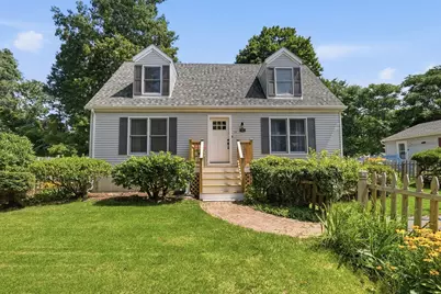 10 Scandinavia Ave, Worcester, MA 01603 - Photo 2