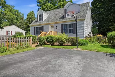 10 Scandinavia Ave, Worcester, MA 01603 - Photo 4