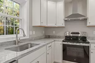 4 Turner St, Templeton, MA 01436 - Photo 16