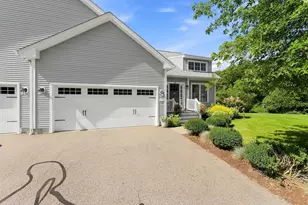 135 Brandywyne Ct, South Kingstown, RI 02879 - Photo 2
