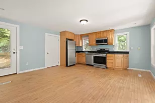 120 Dunstable Rd, Westford, MA 01886 - Photo 4