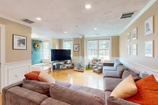 215 Harvard, Medford, MA 02155 - Photo 4