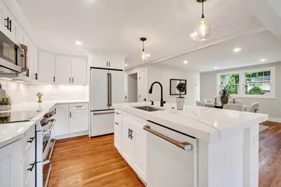 28 Fieldstone Dr, Burlington, MA 01803 - Photo 6
