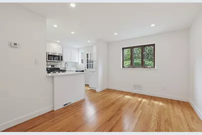 948 Belmont St #948, Watertown, MA 02472 - Photo 6