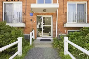 7 Endicott St, Norwood, MA 02062 - Photo 2