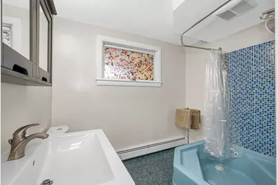 8 Albion St, Methuen, MA 01844 - Photo 18