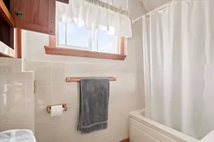 8 Sylvan St, Gloucester, MA 01930 - Photo 22