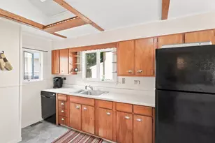 8 Sylvan St, Gloucester, MA 01930 - Photo 12