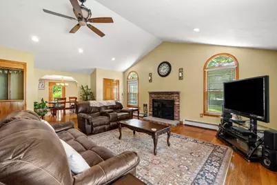 45 Oxford Rd, Tewksbury, MA 01876 - Photo 10
