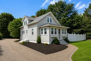 39 Dale St, Medfield, MA 02052 - Photo 1